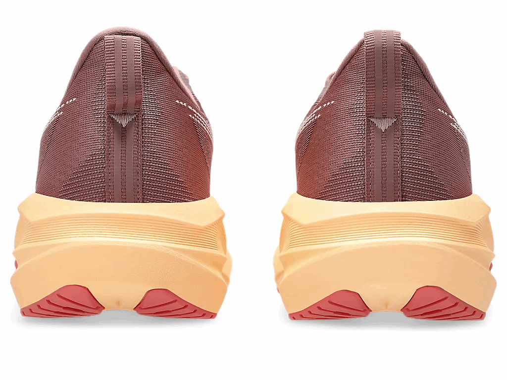 ASICS Women Novablast 5 - Rubber Red / Fawn