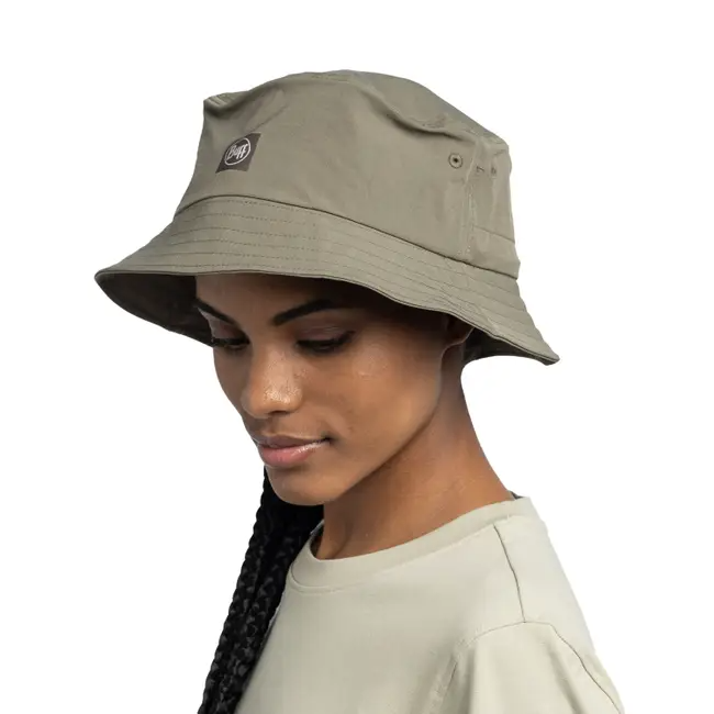 Shop BUFF Caps, Hats, Headbands, Neckwear, Gaiters, and Balaclavas in Singapore at Running Lab. Experience the outdoors with BUFF high-quality headwear.