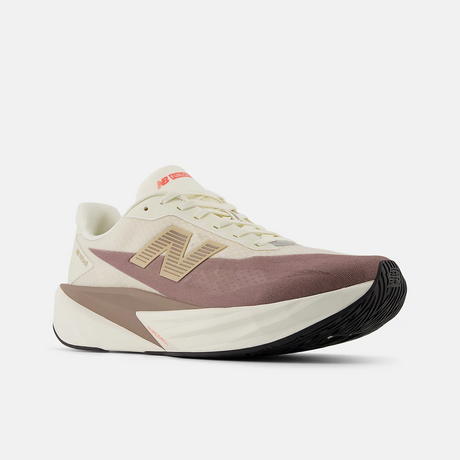 New Balance Women FuelCell Rebel V5 - Angora / Earth Shadow