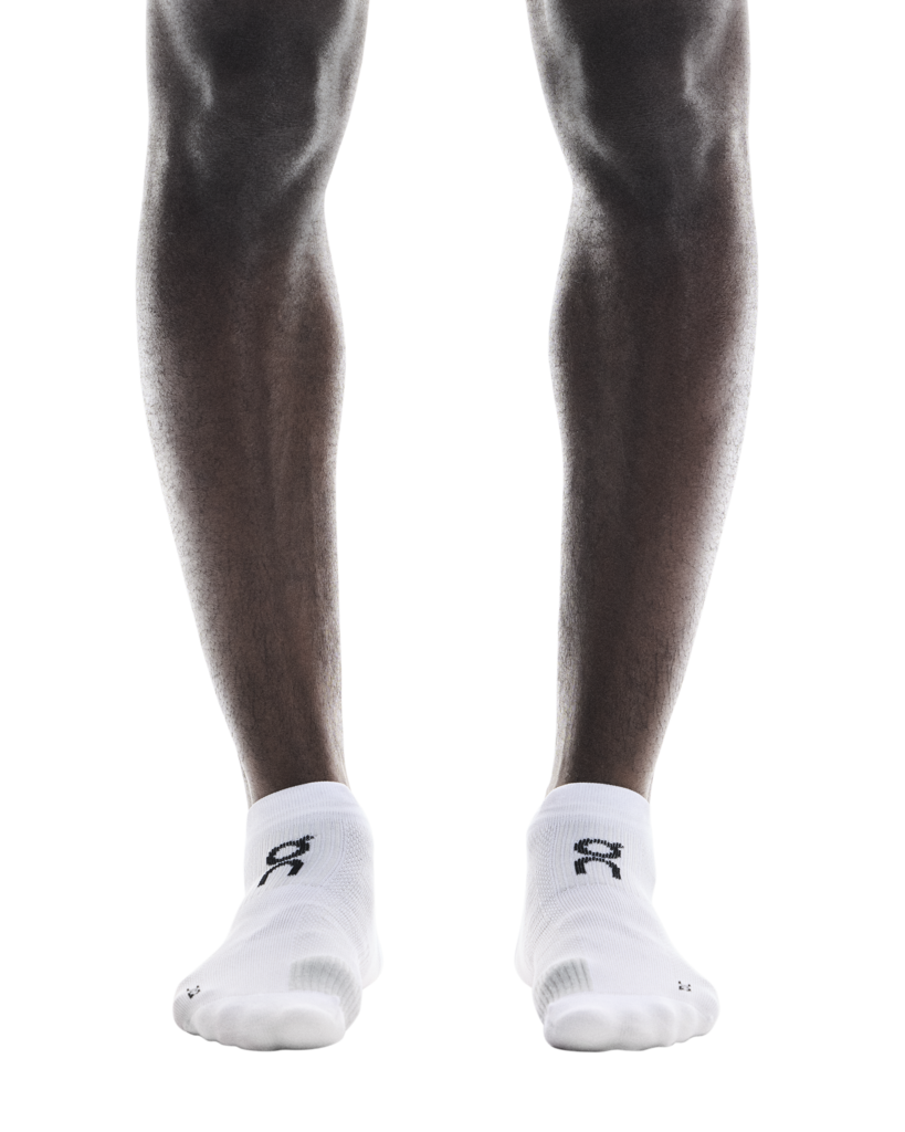 Buy On Unisex Performance Run Sock Low - White / Glacier for running in Singapore - Running Lab SG