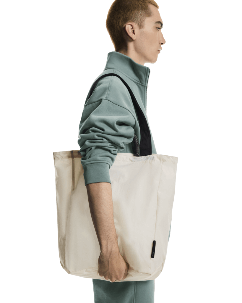 Buy On Unisex Tote Pack 25L - Cream / Black for running in Singapore - Running Lab SG