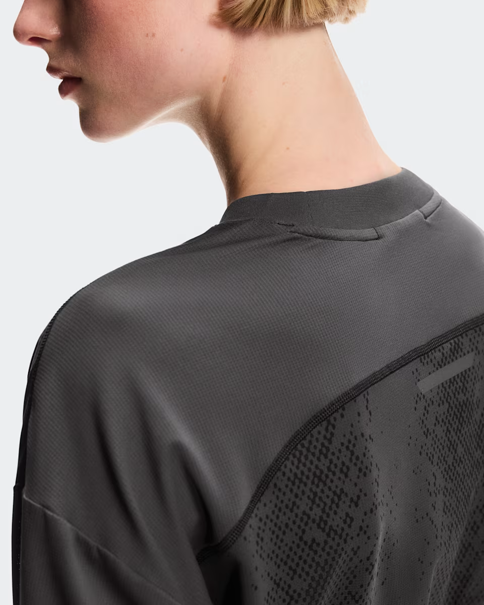 Buy On Women Performance Volt-T - Iron for running in Singapore - Running Lab SG