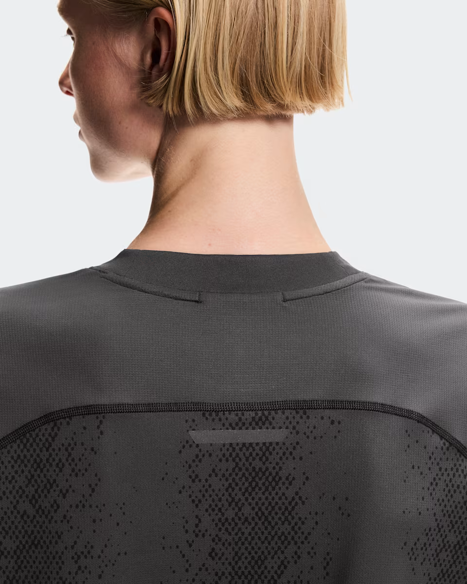 Buy On Women Performance Volt-T - Iron for running in Singapore - Running Lab SG