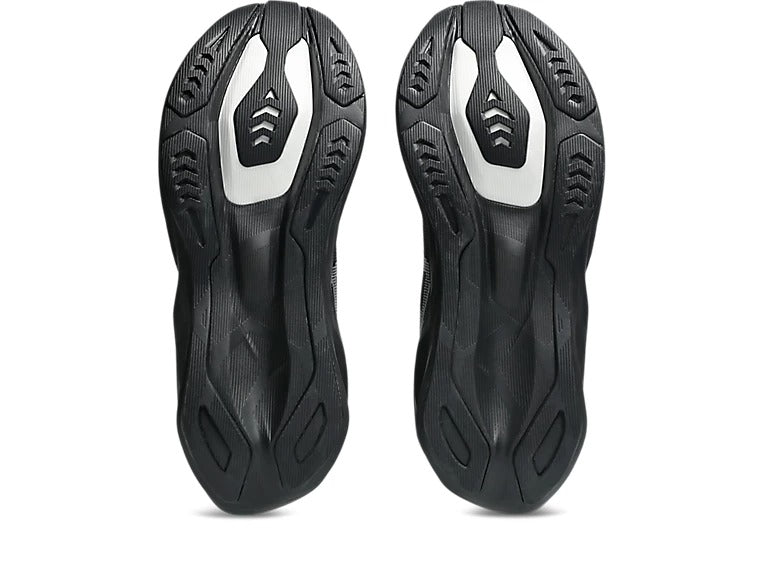 ASICS Men Novablast 6 Wide - Black / Black