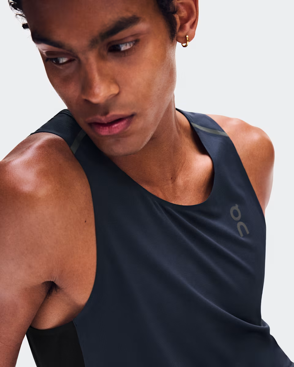 On Men Performance Tank - Navy / Black