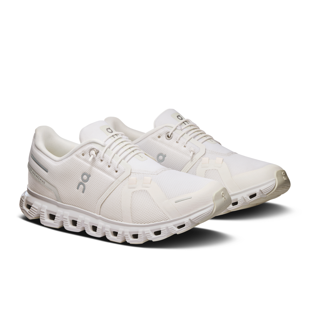 On Women Cloud 6 Wide - White / White