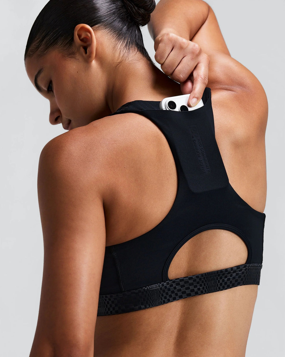 Buy Bandit Women Stamina-V Threshold Run Bra - Black for running in Singapore - Running Lab SG