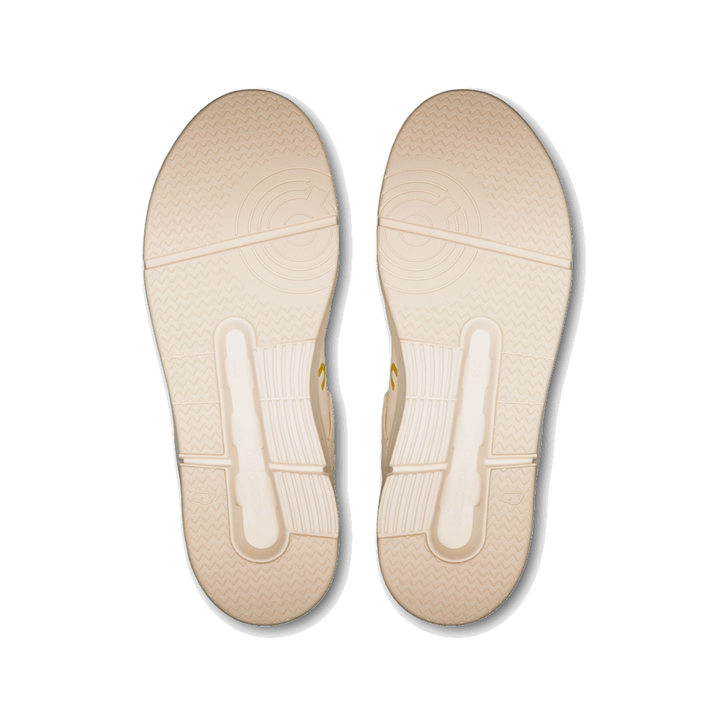 Buy On Women The Roger Clubhouse Ace - Ivory / Dew for running in Singapore - Running Lab SG