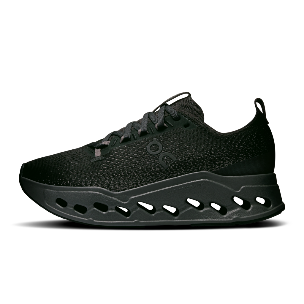 On Women Cloudsurfer Max - Black / Eclipse
