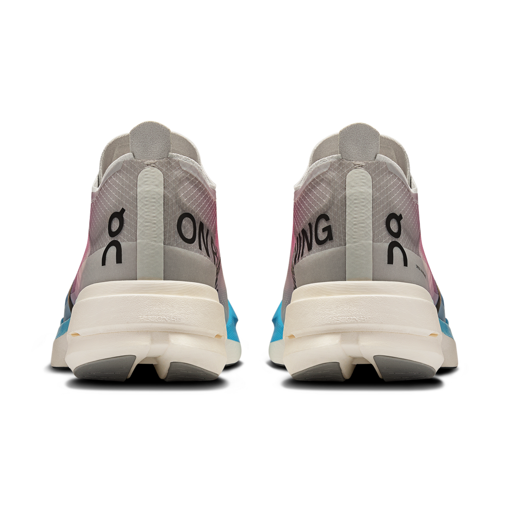 On Women Cloudboom Strike - White / Horizon