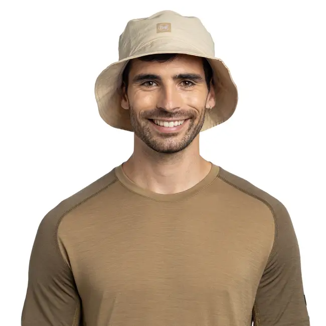 Shop BUFF Caps, Hats, Headbands, Neckwear, Gaiters, and Balaclavas in Singapore at Running Lab. Experience the outdoors with BUFF high-quality headwear.