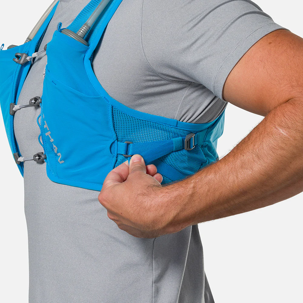 Nathan Sports Pinnacle Breeze 4L Hydration Race Vest - Electric Blue / Reflective Silver