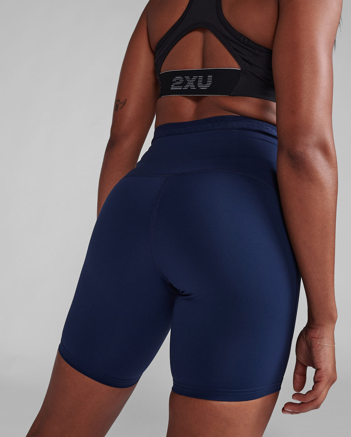 Shop 2XU: Elite Compression Apparel for Peak Performance and Rapid Recovery in Every Move | Running Lab