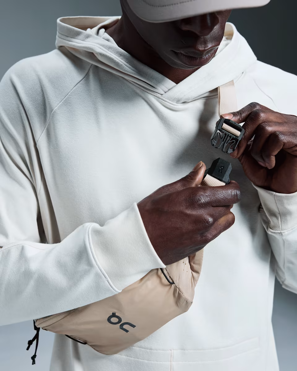 On Unisex Waist Pack 2L Lite - Sand