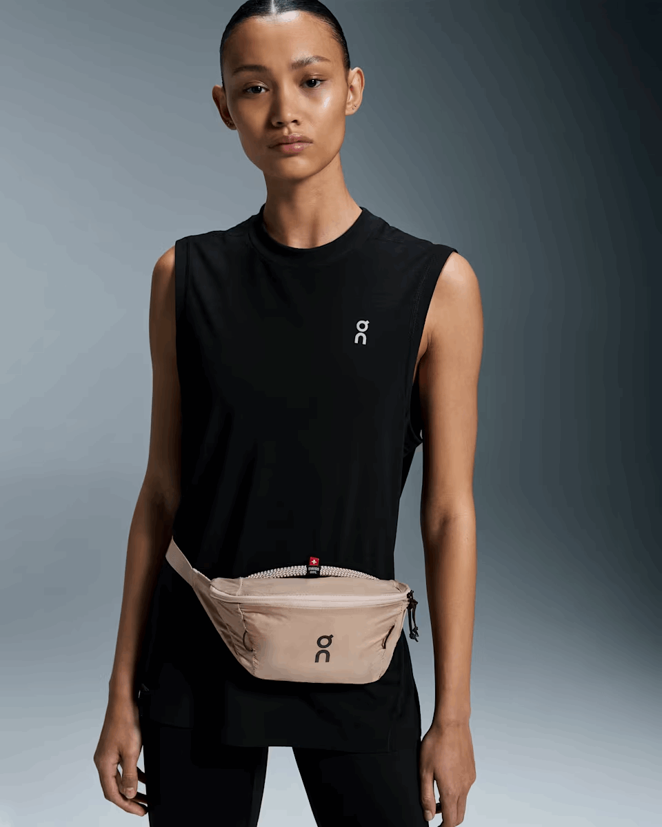 Buy On Unisex Waist Pack 2L Lite - Sand for running in Singapore - Running Lab SG
