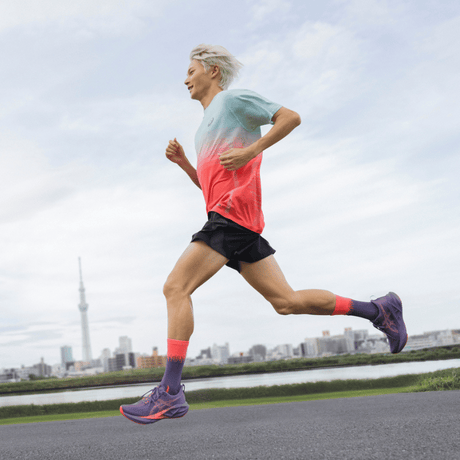 Performance road running shoes for smooth strides