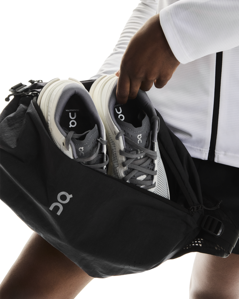 Buy On Unisex Sling Pack 9L - Magnet / Black for running in Singapore - Running Lab SG