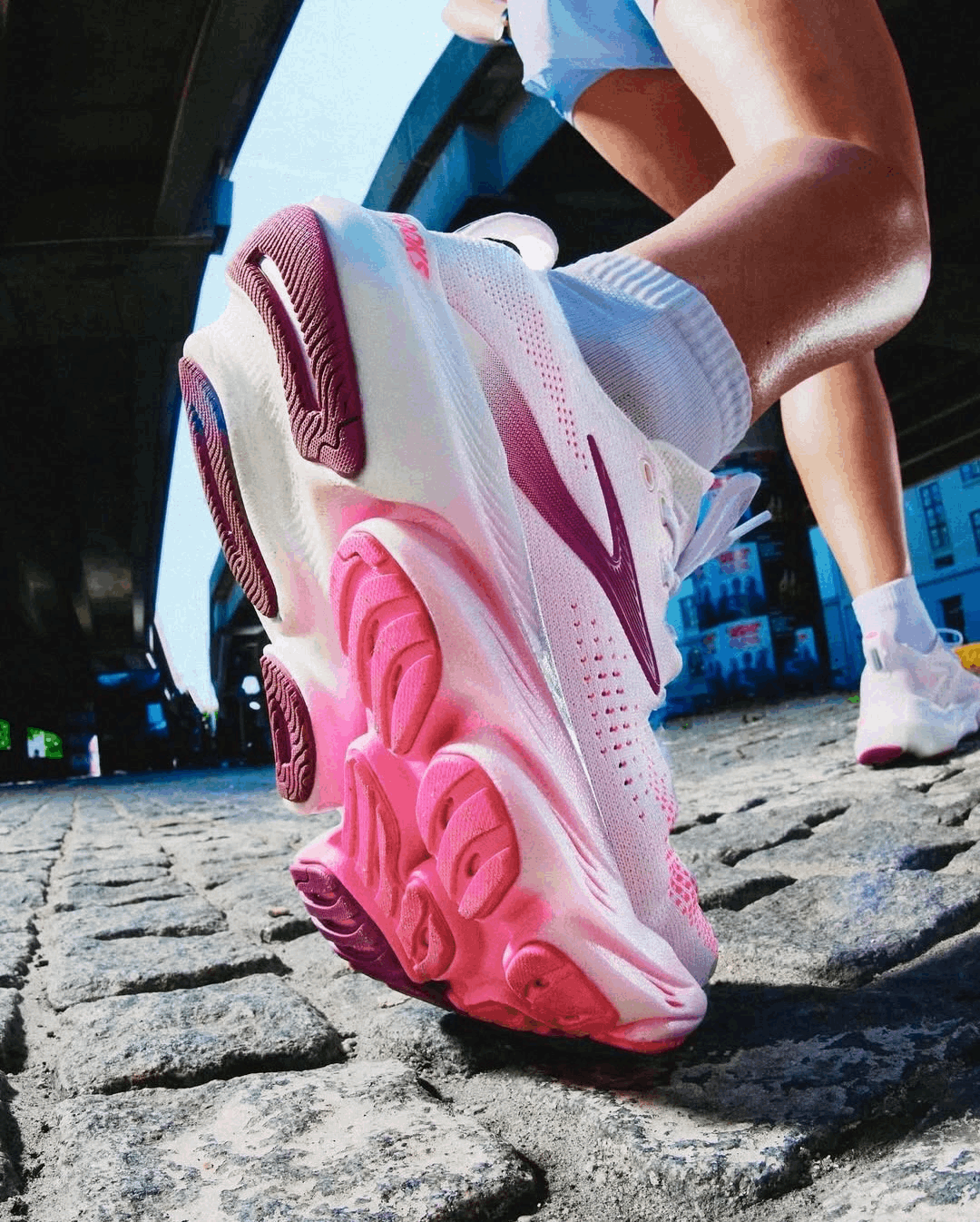 Buy Brooks Women Glycerin Flex - White / Cyber Pink / Argyle for running in Singapore - Running Lab SG