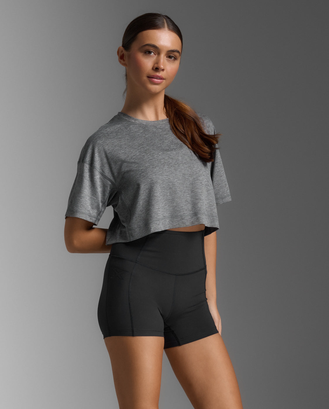 2XU Women Form Soft Jersey Crop Tee - Harbour Mist / Black