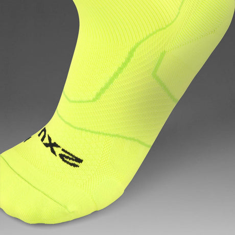 2XU Unisex Vectr Light Cushion Crew Socks - Volt / Black