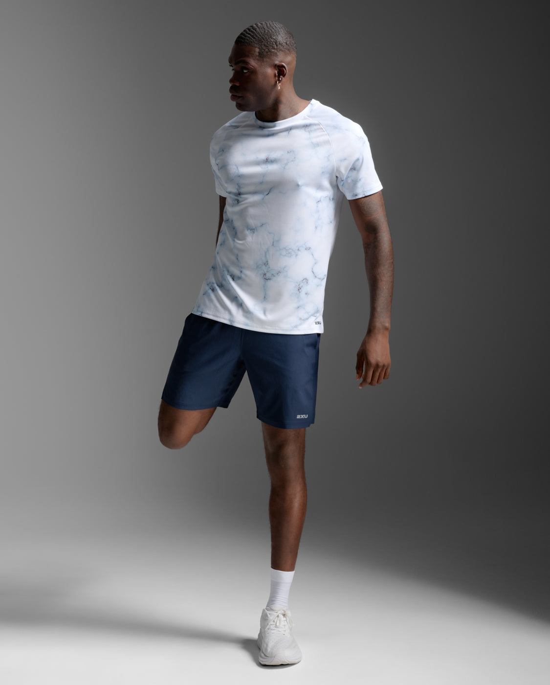 2XU Men Aero Mesh Tee - Blue Marble / Black Reflective – Running