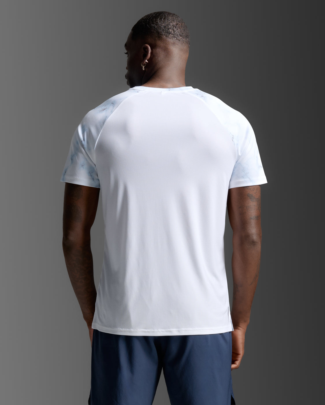 2XU Men Aero Mesh Tee - Blue Marble / Black Reflective – Running