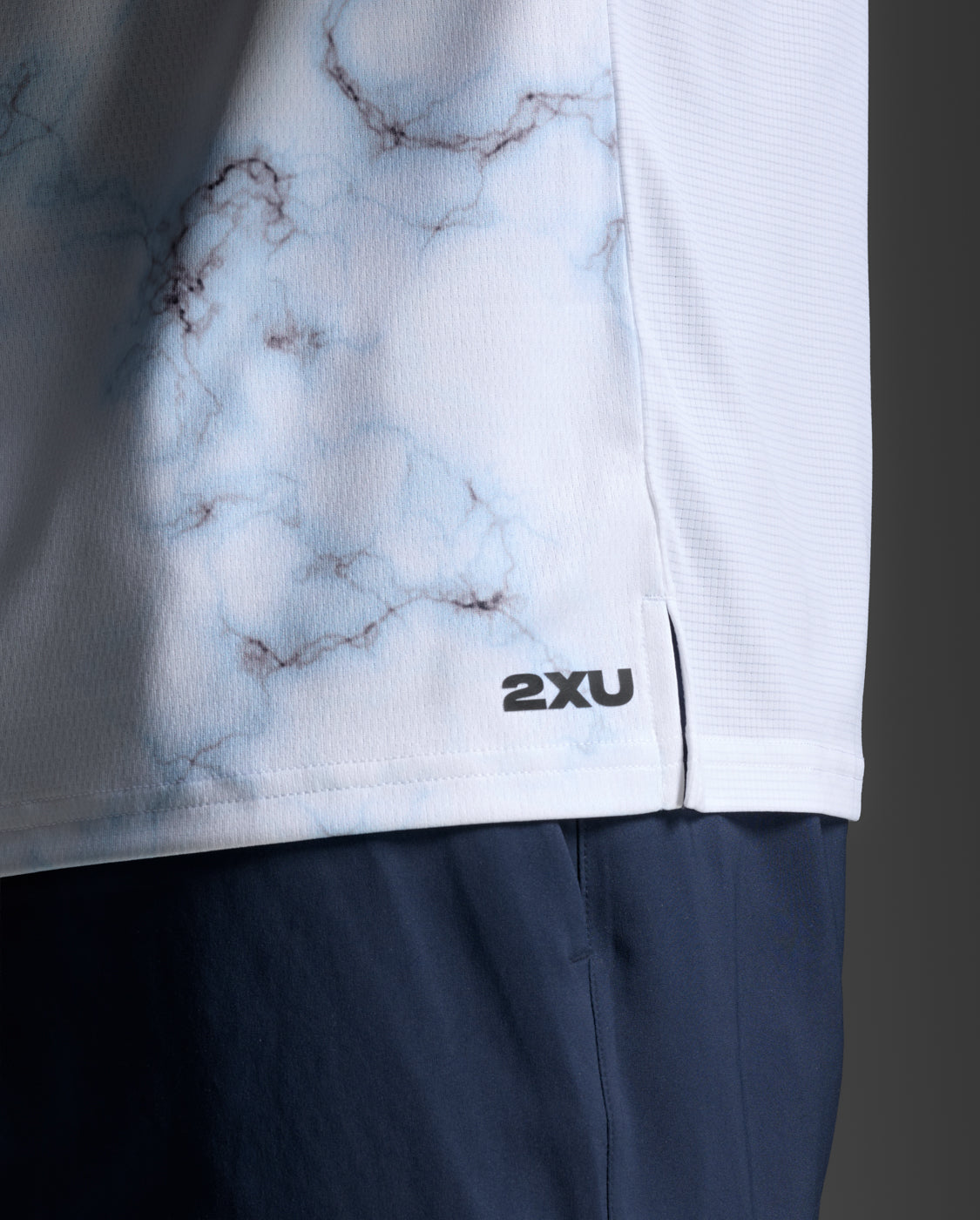 2XU Men Aero Mesh Tee - Blue Marble / Black Reflective – Running