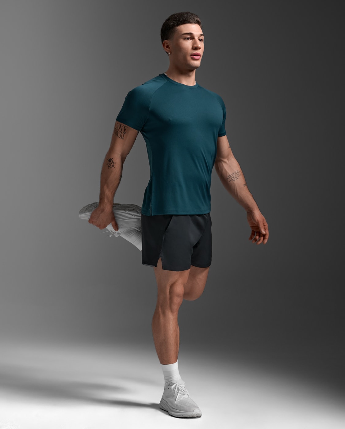 2XU Men Aero Mesh Tee - Dark Moss / Silver Reflective