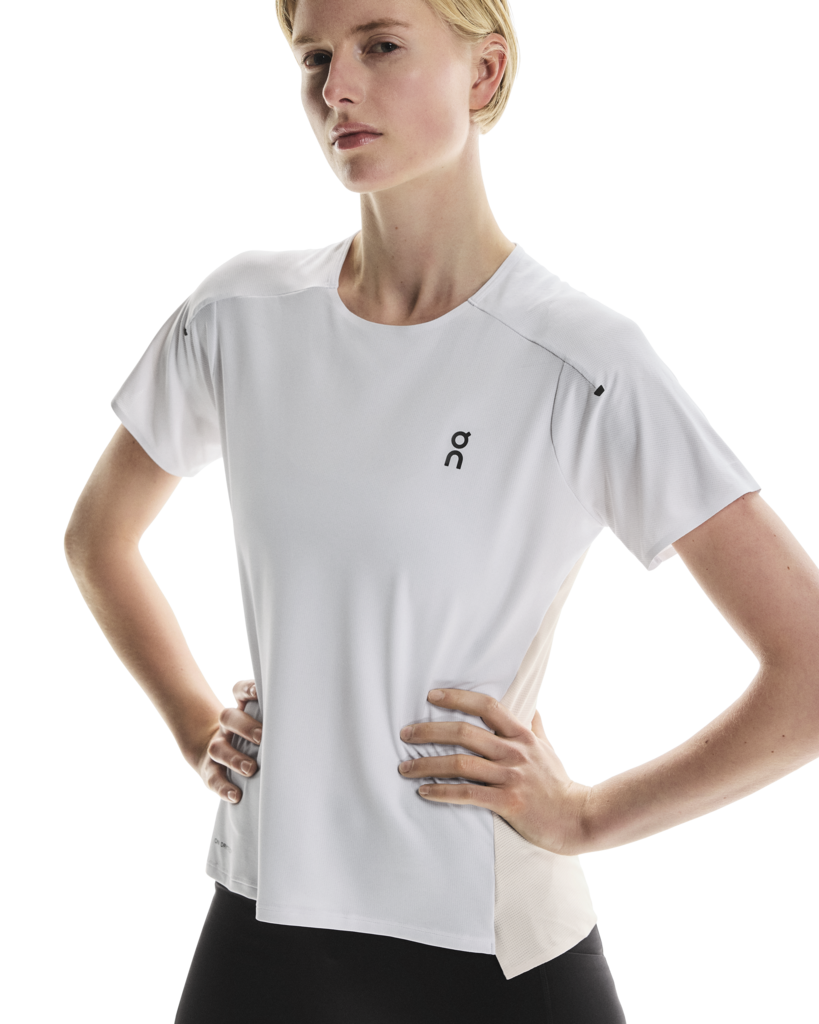 On Women Performance-T - White / Silver