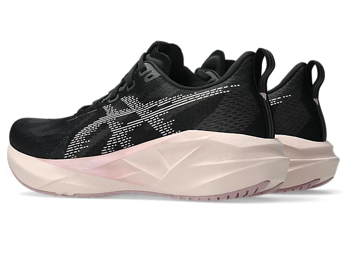 ASICS Women Novablast 5 - Black / Pearl Pink