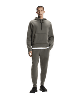 Buy On Men Focus Tech Sweatpants - Shadow for running in Singapore - Running Lab SG