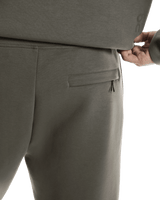 Buy On Men Focus Tech Sweatpants - Shadow for running in Singapore - Running Lab SG