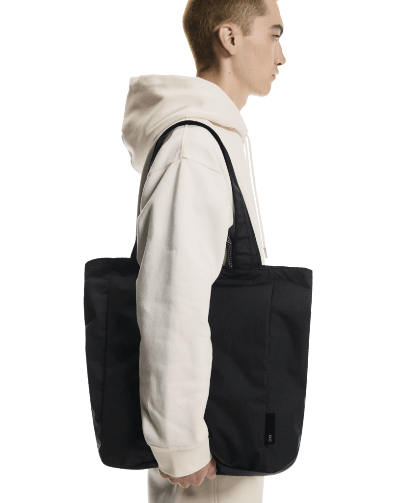 Buy On Unisex Tote Pack 25L - Black for running in Singapore - Running Lab SG