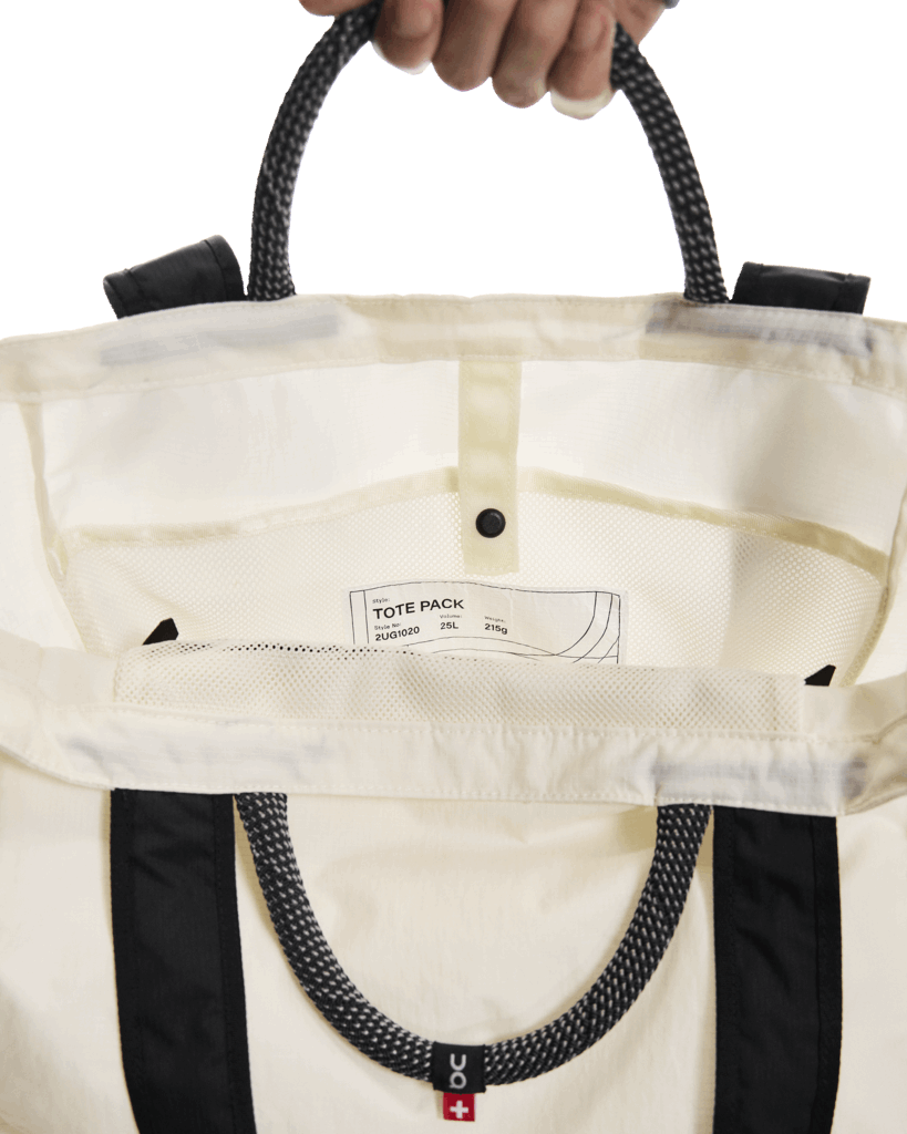 Buy On Unisex Tote Pack 25L - Cream / Black for running in Singapore - Running Lab SG