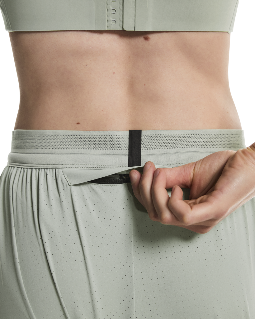 On Women 5" Performance Shorts - Tin