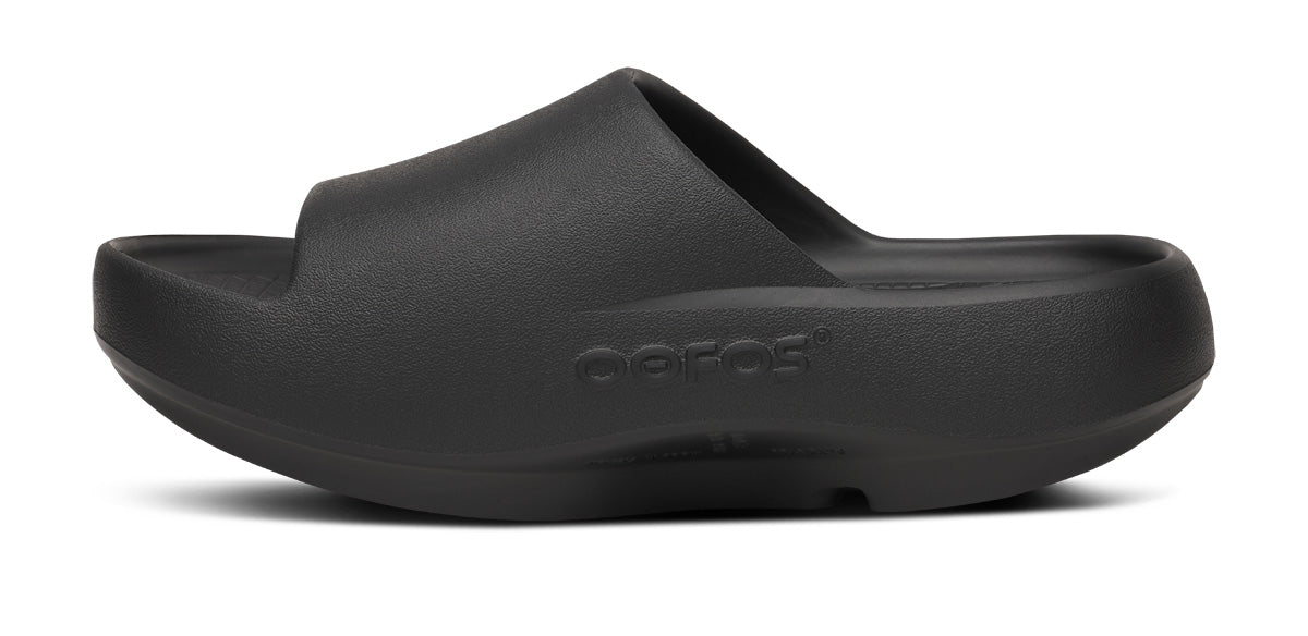 OOFOS Unisex OOahh Plus - Black – Running Lab Singapore