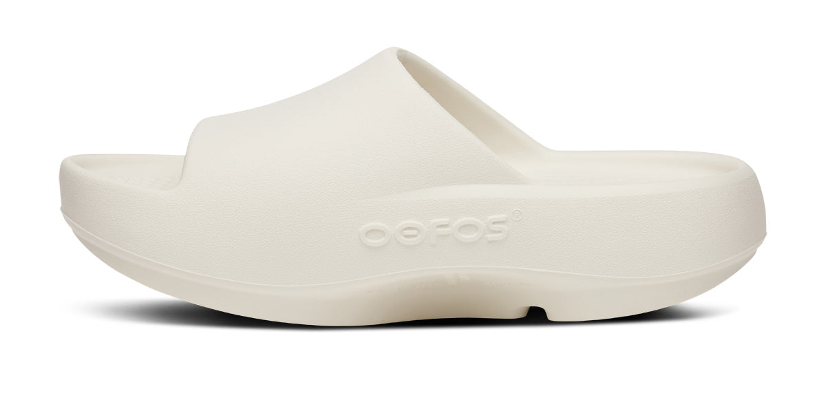 OOFOS Unisex OOahh Plus - Chalk – Running Lab Singapore