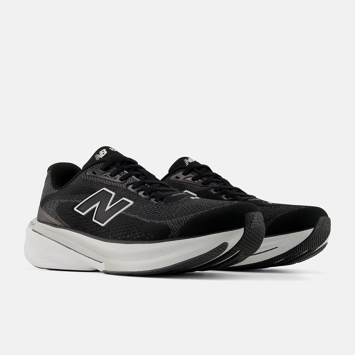 Buy New Balance Men Fresh Foam X 860v15 Wide - Black / NB 103 White for running in Singapore - Running Lab SG
