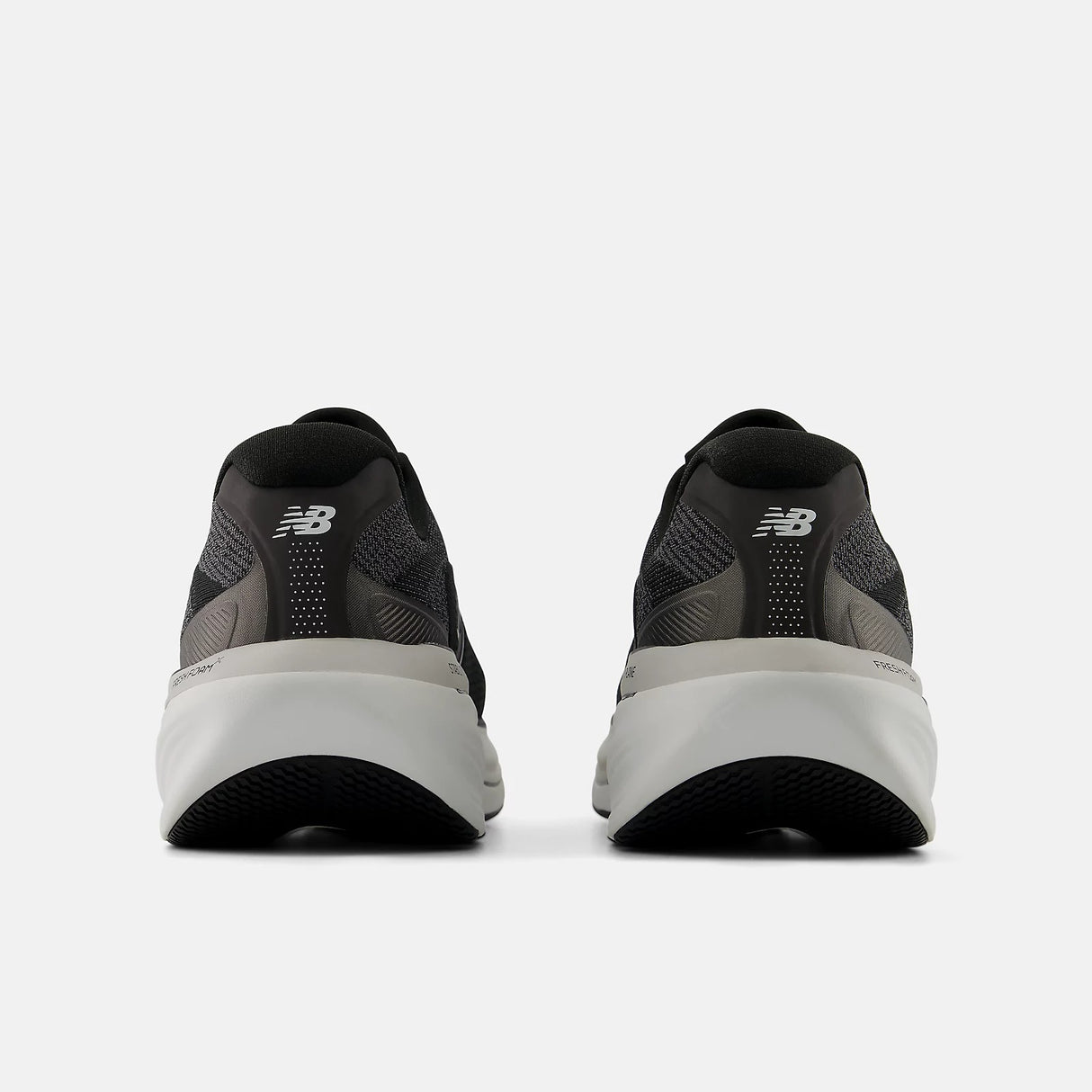 Buy New Balance Men Fresh Foam X 860v15 Wide - Black / NB 103 White for running in Singapore - Running Lab SG