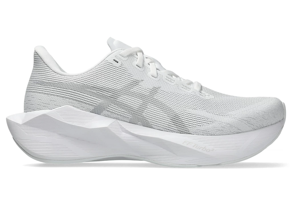 ASICS Women Novablast 6 - White / White