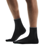 Buy On Unisex Elite Run Sock Mid - Black for running in Singapore - Running Lab SG