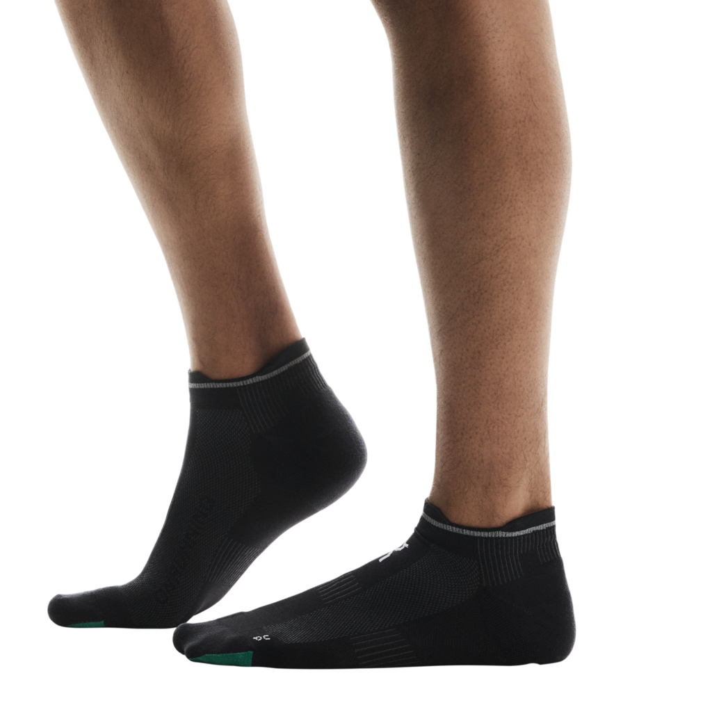 Buy On Unisex Elite Run Sock Low - Black for running in Singapore - Running Lab SG