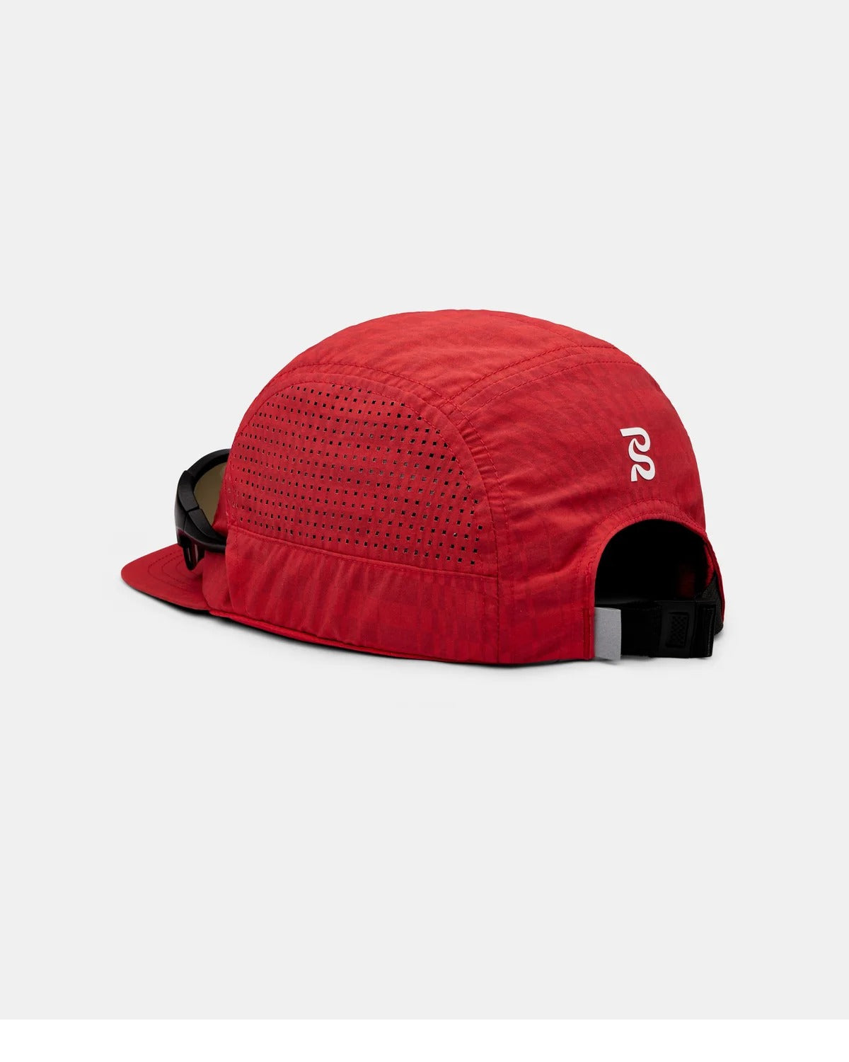 Buy Bandit Unisex Nylon Run Hat With Sunglasses Holder - Oxide Red / Signal Red for running in Singapore - Running Lab SG