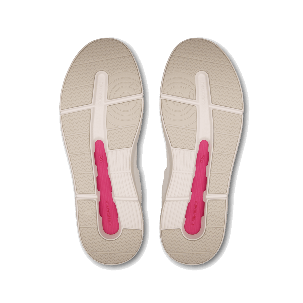 Buy On Women The Roger Advantage - White / Pink for running in Singapore - Running Lab SG