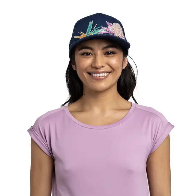 Shop BUFF Caps, Hats, Headbands, Neckwear, Gaiters, and Balaclavas in Singapore at Running Lab. Experience the outdoors with BUFF high-quality headwear.