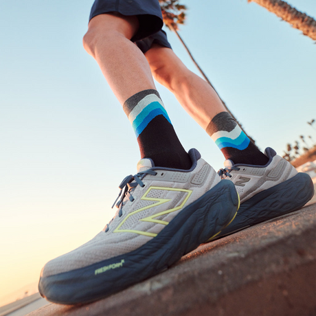 Feetures Active Elite Light Cushion Mini Crew - Black Swell