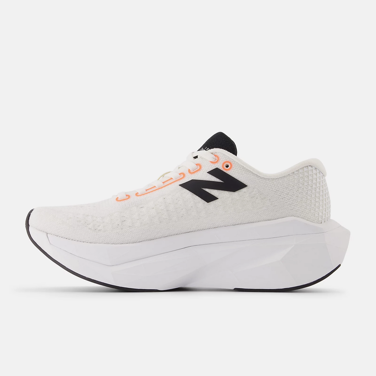 New Balance Women FuelCell SuperComp Trainer V3 - Sea Salt / Urgent Red
