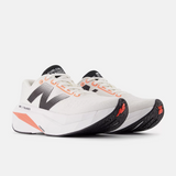 New Balance Women FuelCell SuperComp Trainer V3 - Sea Salt / Urgent Red