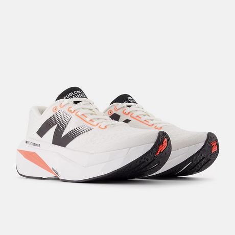 New Balance Women FuelCell SuperComp Trainer V3 - Sea Salt / Urgent Red