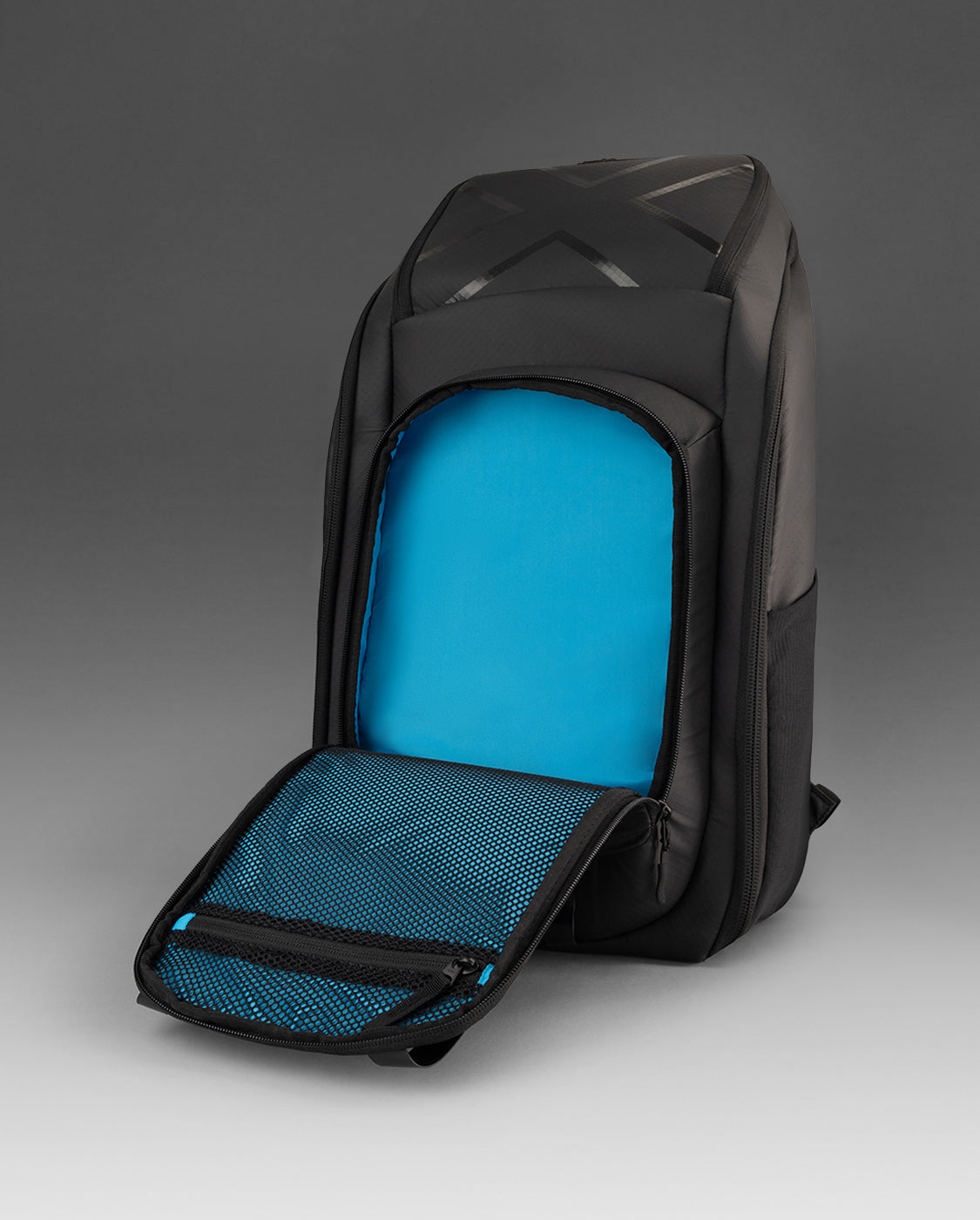 2XU Unisex Transition Backpack - Black / Aloha – Running Lab Singapore